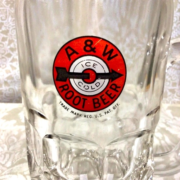 Vintage 1960’s A&W Heavy Glass Bullseye and Arrow Mug - Picture 2 of 8